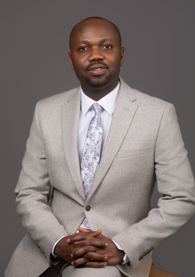 Dr Nathaniel Babajide